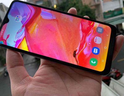 Samsung A70 đẹp, RAM 6GB/128GB, 6.7in, 4Camera. Mua bán Điện thoại tại Quận Tân Bình Tp Hồ Chí Minh được đăng bởi Nguyễn Gia Huy