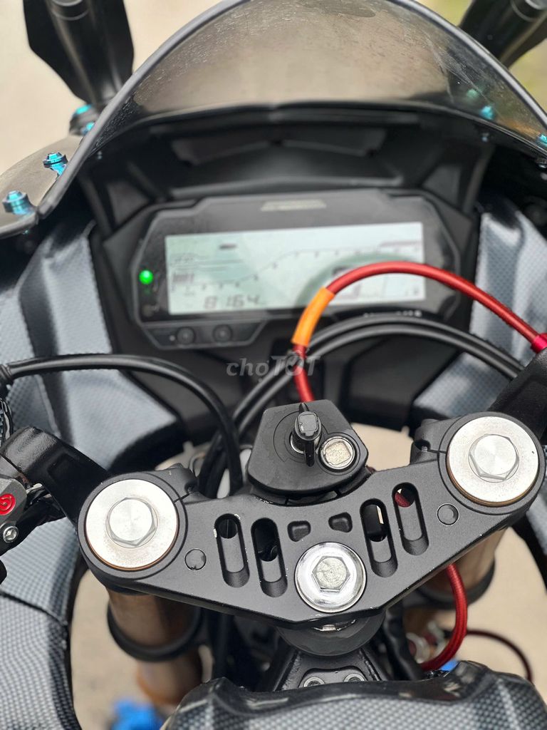 Yamaha R15V4 siêu lướt có trả góp trao đổi ✅. Mua bán Xe máy tại Quận Thanh Xuân Hà Nội được đăng bởi Phú Lý hình 4