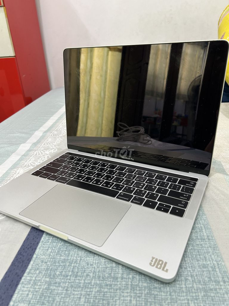 Apple MacBook Pro 2016-2017 8GB/500GB Bạc. Mua bán Laptop tại Quận 6 Tp Hồ Chí Minh được đăng bởi Tony' TV Review 007 hình 1