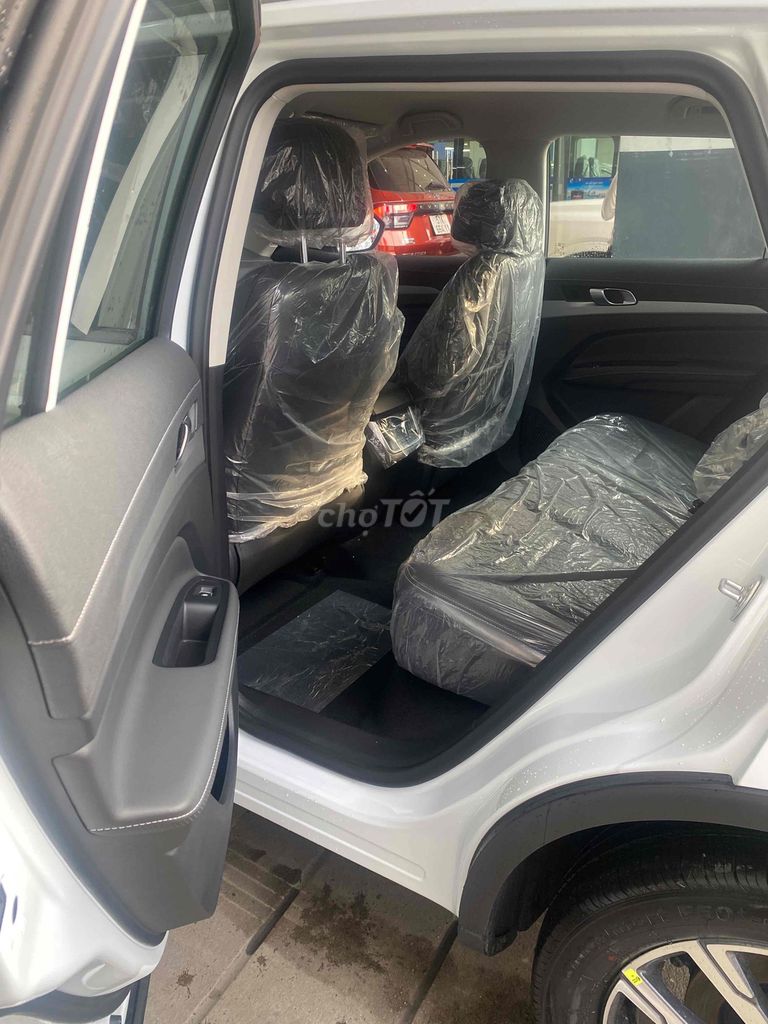 2025 Territory Trend Trắng bank 85%, lãi 7,6%. Mua bán Ô tô tại Thành phố Thủ Đức Tp Hồ Chí Minh được đăng bởi FORD THỦ ĐỨC TRẦN THẮNG  hình 4