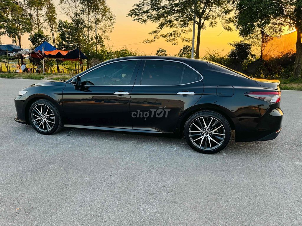 Toyota Camry 2022 2.5 Q. Mua bán Ô tô tại Huyện Sóc Sơn Hà Nội được đăng bởi AUTO VĨNH CƯỜNG hình 16