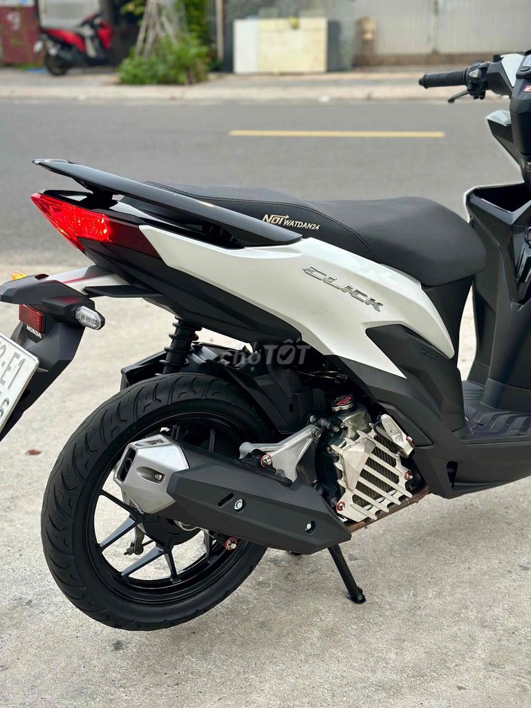 VARIO 150 2020 Trắng đen Sporty quá nét ❤️. Mua bán Xe máy tại Thành phố Vũng Tàu Bà Rịa - Vũng Tàu được đăng bởi Xe Máy Cũ Vũng Tàu 72 hình 4