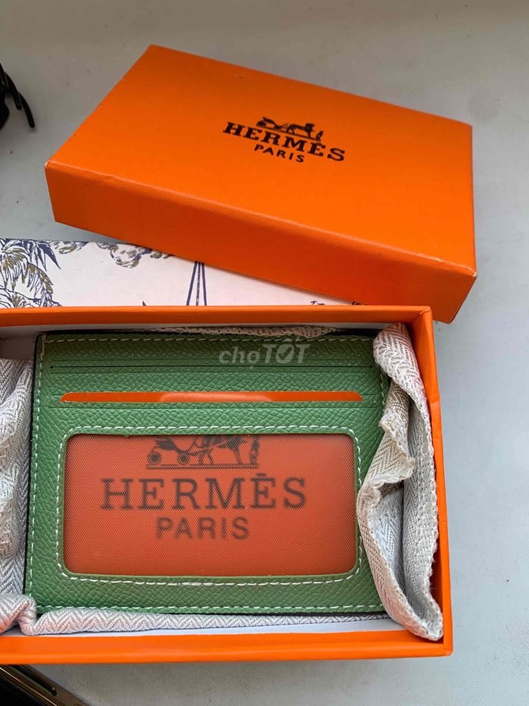 Ví đựng thẻ Hermès Xanh lá Da. Mua bán Túi xách tại Huyện Cần Giuộc Long An được đăng bởi Ngọc Ngọc hình 1