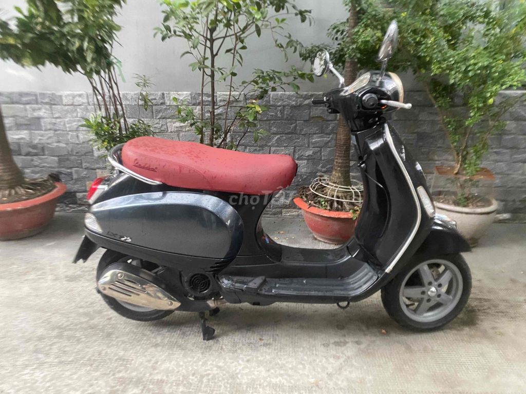 piaggio ngay chủ máy êm zin chưa bung đầu xe. Mua bán Xe máy tại Quận 3 Tp Hồ Chí Minh được đăng bởi Phạm thanh Trí  hình 5