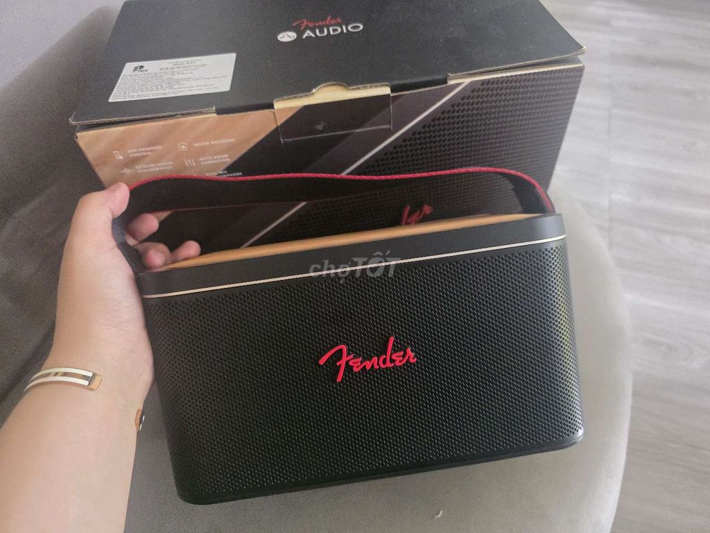 Loa Bluetooth Fender Riff[NHẬN THU LOA, TAI NGHE]. Mua bán Tivi, Âm thanh tại Quận Ninh Kiều Cần Thơ được đăng bởi Tài Audio  hình 1