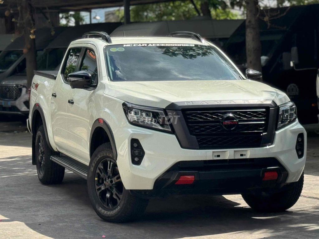 Nissan Navara 2022 PRO4X - 21000 km. Mua bán Ô tô tại Quận Tân Phú Tp Hồ Chí Minh được đăng bởi Hoang Long Geely hình 3