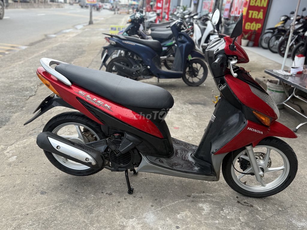Honda Click 110 Đỏ 17000km , 1 chủ sử dụng. Mua bán Xe máy tại Huyện Trảng Bom Đồng Nai được đăng bởi Trần đình trung  hình 8