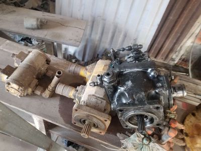 BƠM KOBE, HỘP CT ĐẸP. Mua bán Phụ tùng xe tại Huyện Cái Bè Tiền Giang được đăng bởi AN