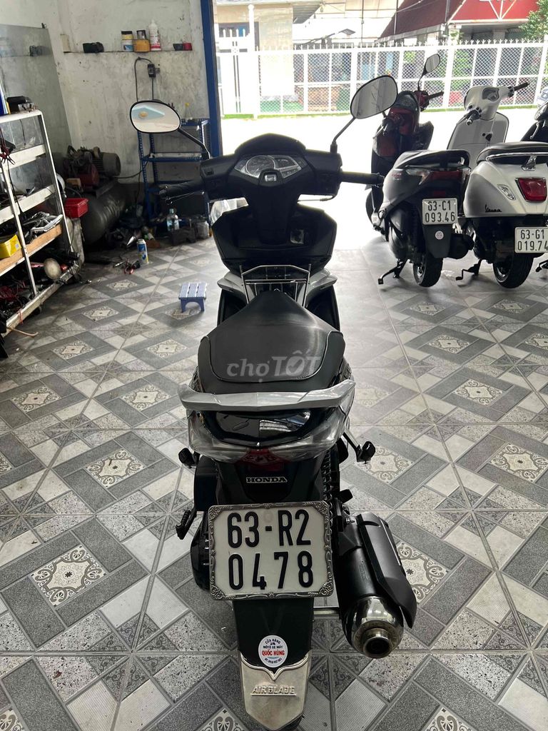 HONDA AIRBLADE FI 2010  TIỀN GIANG. Mua bán Xe máy tại Thành phố Mỹ Tho Tiền Giang được đăng bởi Tran Quoc Hùng hình 6