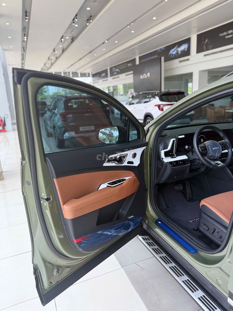 Kia Sportage 2025 Signature 1.6T AWD (XLINE). Mua bán Ô tô tại Quận Bình Tân Tp Hồ Chí Minh được đăng bởi Khanh Lý hình 3