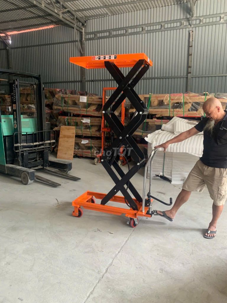 THANH LÝ Xe nâng bàn PTS500/2.0M 500kg cao 2m. Mua bán Đồ chuyên dụng, Giống nuôi trồng tại Quận Hải An Hải Phòng được đăng bởi xenangcongnghiep hình 1