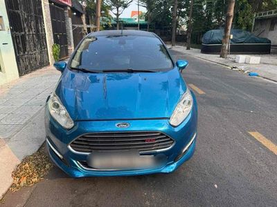 Ford Fiesta Xanh 5 chỗ Tự động