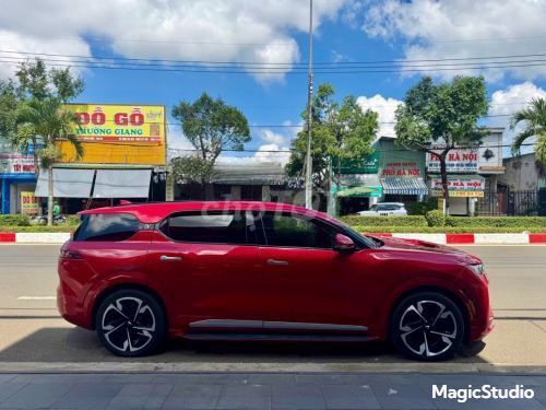 Электромобиль VinFast VF9 Plus 6S 2024
