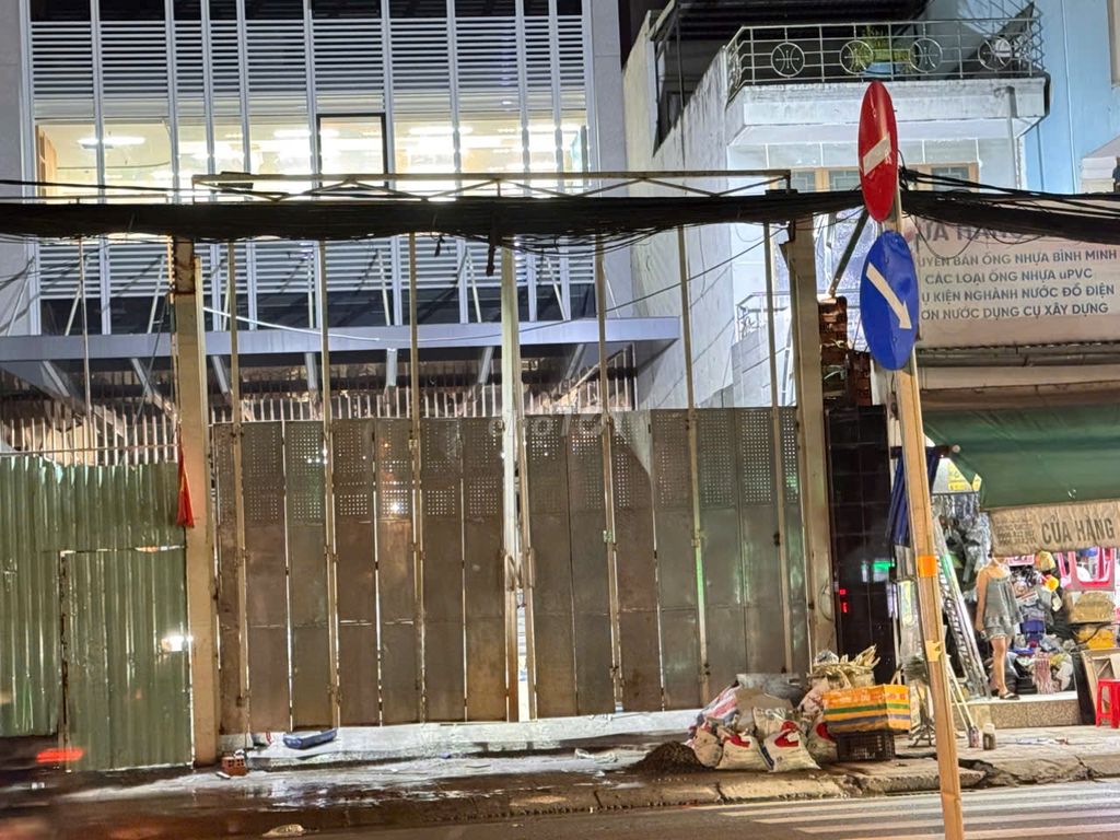 CẦN THANH LÝ CỬA CÔNG TRÌNH. Mua bán Nội thất, đồ gia dụng khác tại Quận 7 Tp Hồ Chí Minh được đăng bởi Anh Thạch hình 2