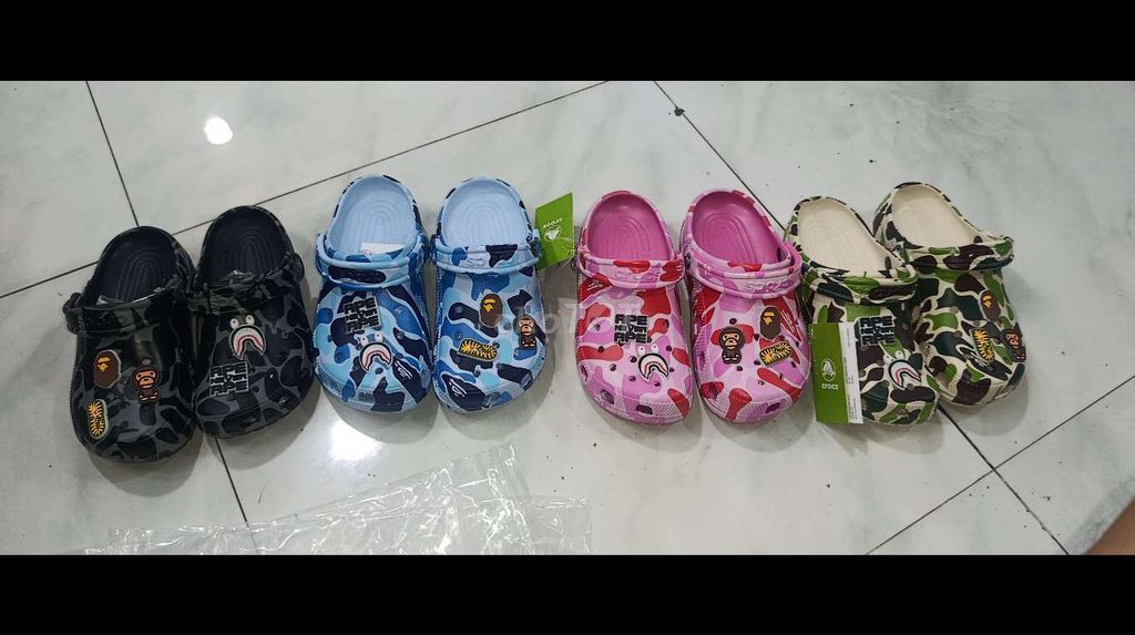 Dép Crocs Bape Đa màu size 36-40. Mua bán Giày dép tại Quận Tân Phú Tp Hồ Chí Minh được đăng bởi Nguyen thanh trung hình 1