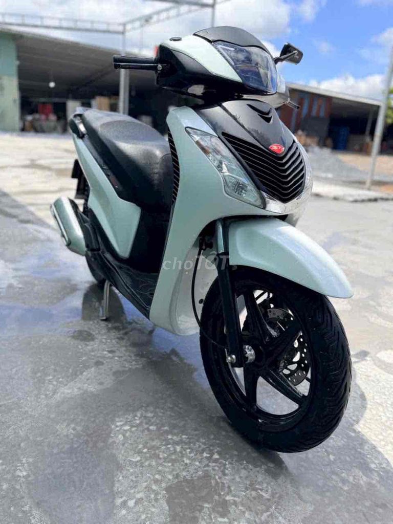 Honda SH 125i 2010 белый Италия