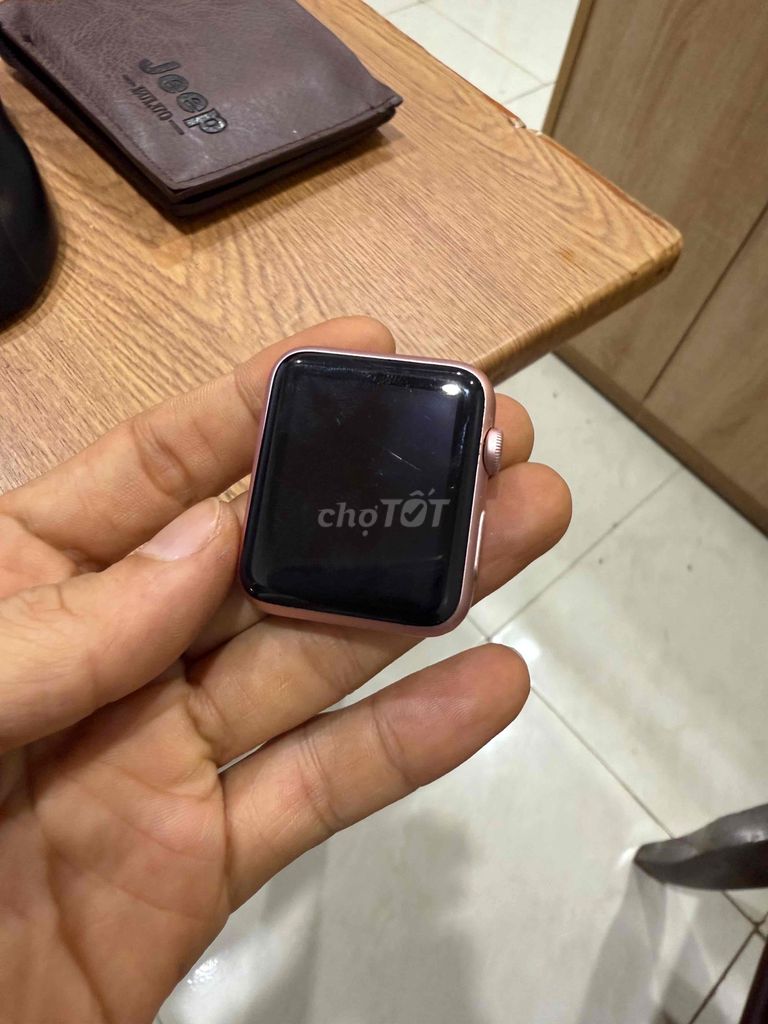 Apple Watch Sport 1st Gen 42mm Hồng Pin phồng. Mua bán Thiết bị đeo thông minh tại Quận Liên Chiểu Đà Nẵng được đăng bởi Trung Trần hình 1