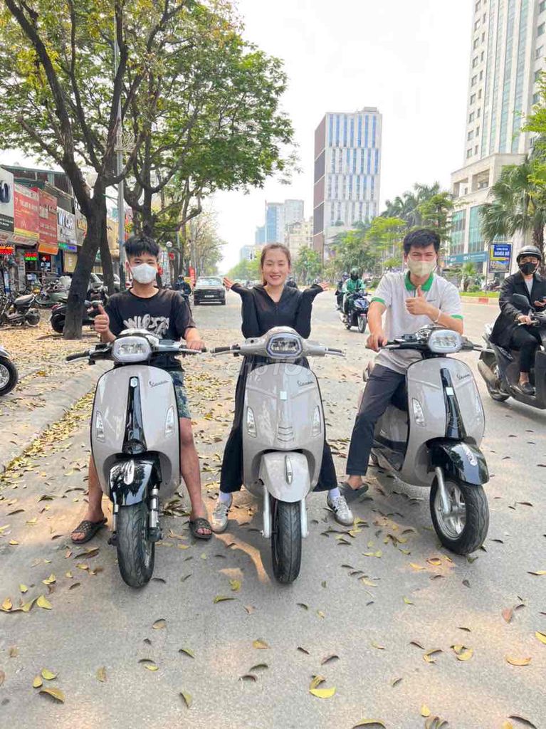 Xe điện Vespa xám trà sữa đèn vuông đủ giấy tờ. Mua bán Xe điện tại Quận Cầu Giấy Hà Nội được đăng bởi Xe Điện Uy Tín  hình 3