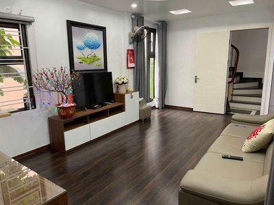 Nhà phố 40 m² · 4 PN · Phố Nguyễn Đức Cảnh