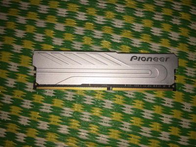 Pass Pionseer 8GB DDR4