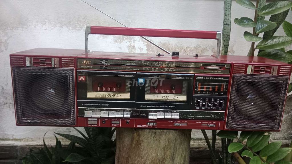 Đài cassette JVC w47