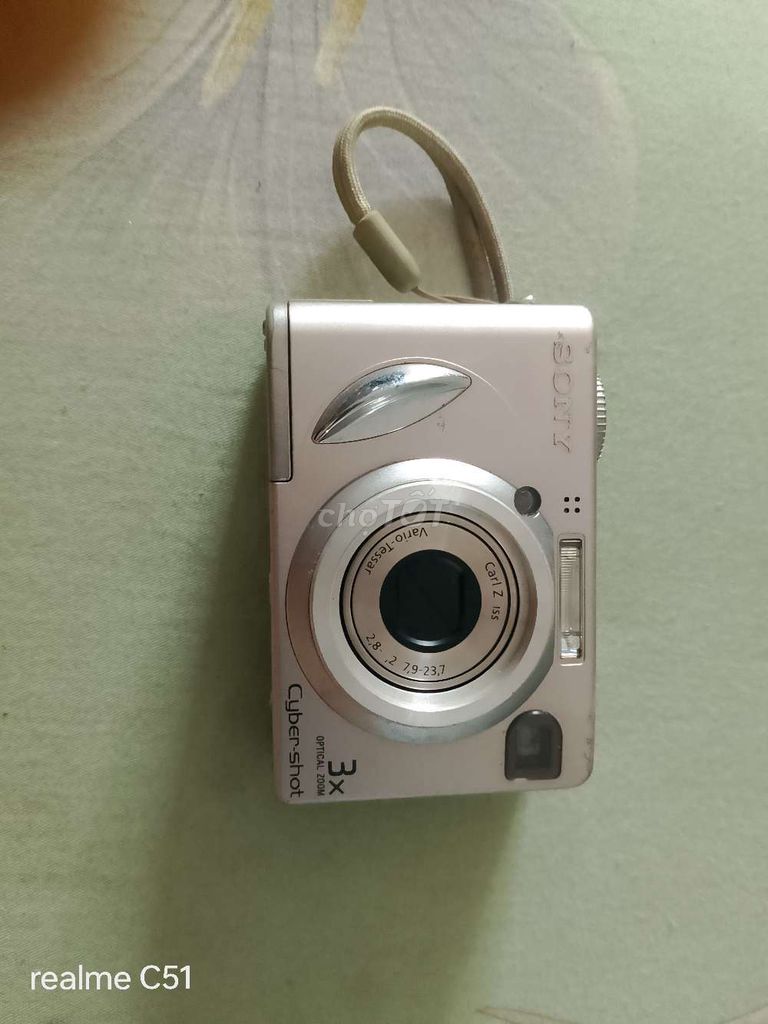 Máy ảnh Sony Cyber-shot Bạc 2 pin tiểu. Mua bán Máy ảnh, Máy quay tại Quận Cái Răng Cần Thơ được đăng bởi Truongbakhan hình 1