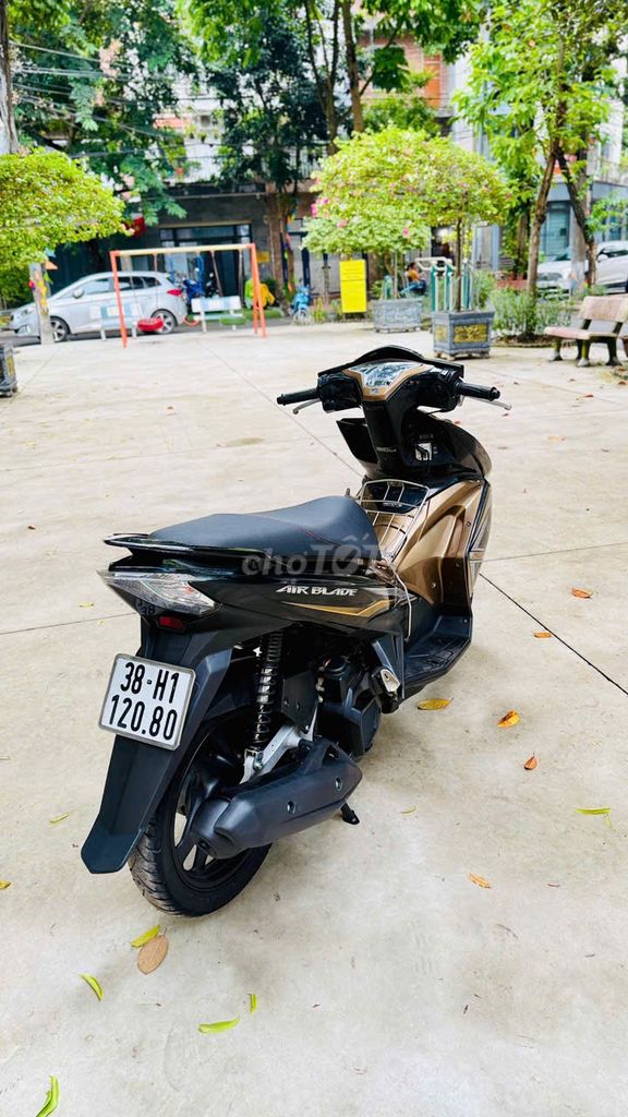 Honda Airblade 125 2014 nguyên bản. Mua bán Xe máy tại Quận Bắc Từ Liêm Hà Nội được đăng bởi XE MÁY ÁNH QUÂN hình 6