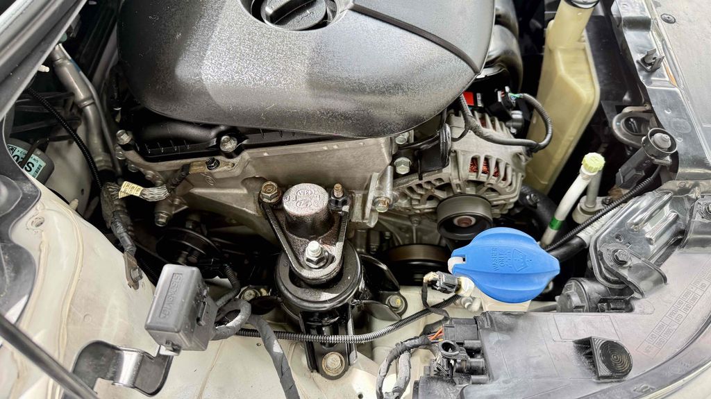 Hyundai Elantra 2015 1.8 AT - 94000 km. Mua bán Ô tô tại Quận Tân Phú Tp Hồ Chí Minh được đăng bởi Thế Anh hình 15