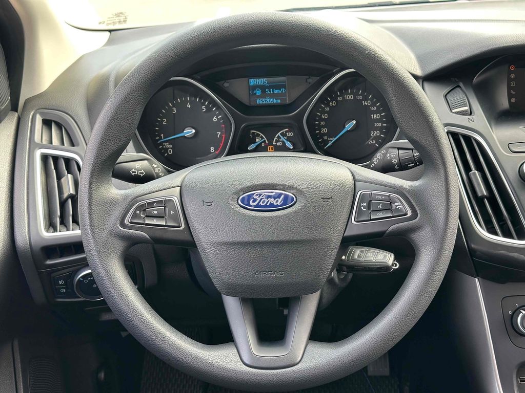 Ford Focus 2018 1.5 Ecoboost Trend Hatback 1 Chủ. Mua bán Ô tô tại Quận Cầu Giấy Hà Nội được đăng bởi Vũ Kiên hình 15