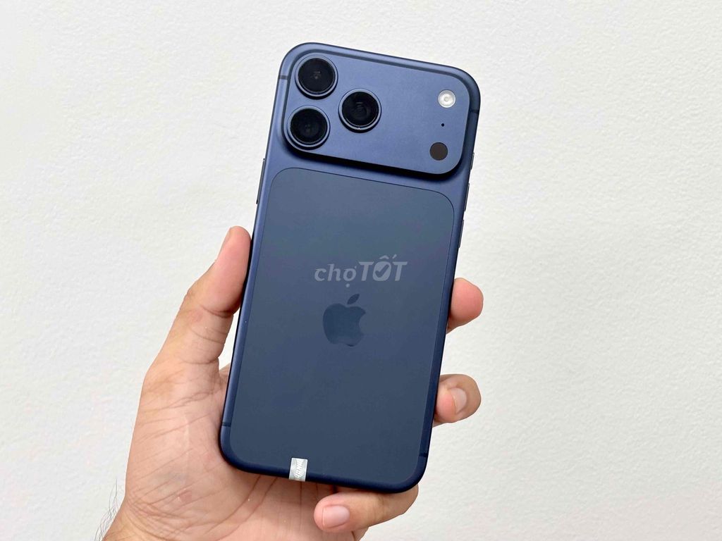 iPhone 17 Pro Max 256GB Xanh Sạc 25L BH TGDĐ 10/26. Mua bán Điện thoại tại Quận Ninh Kiều Cần Thơ được đăng bởi Cầm đồ Nhanh hình 1