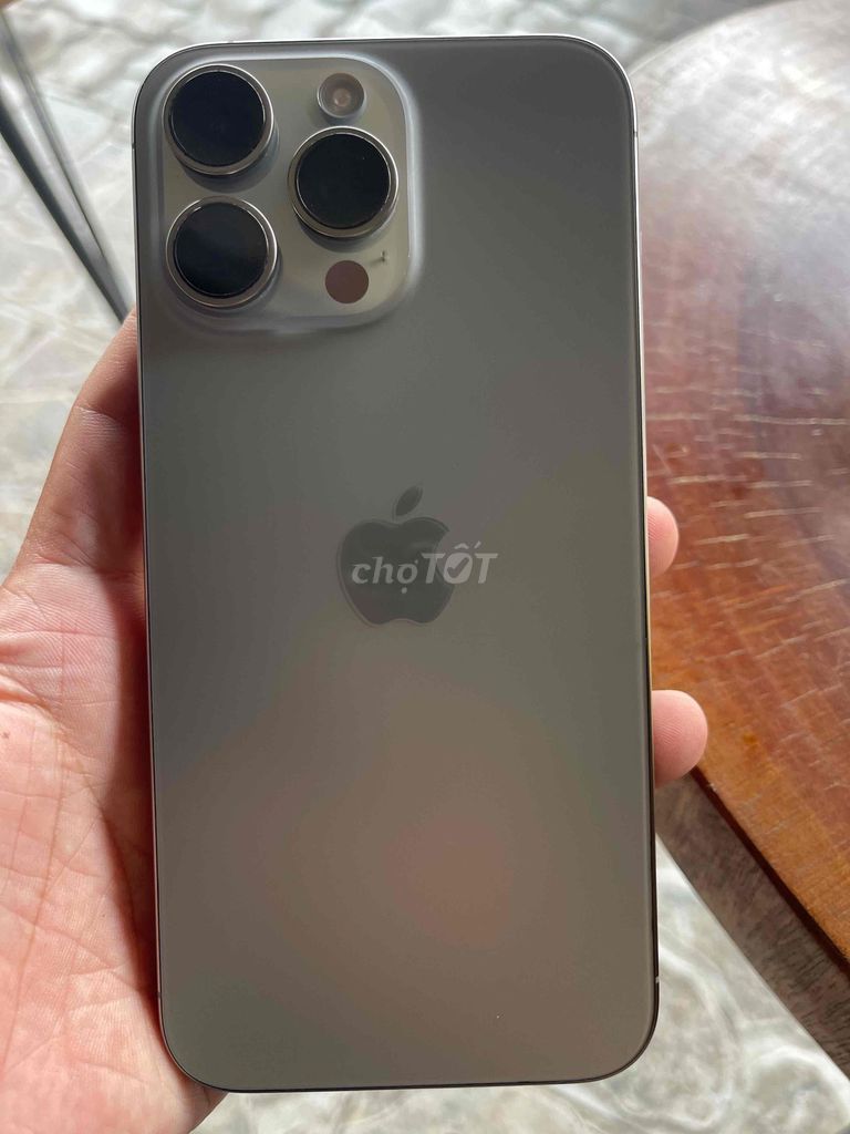 Cần bán 15prm màu titan tự nhiên 256gb. Mua bán Điện thoại tại Quận Liên Chiểu Đà Nẵng được đăng bởi vandung65 hình 1