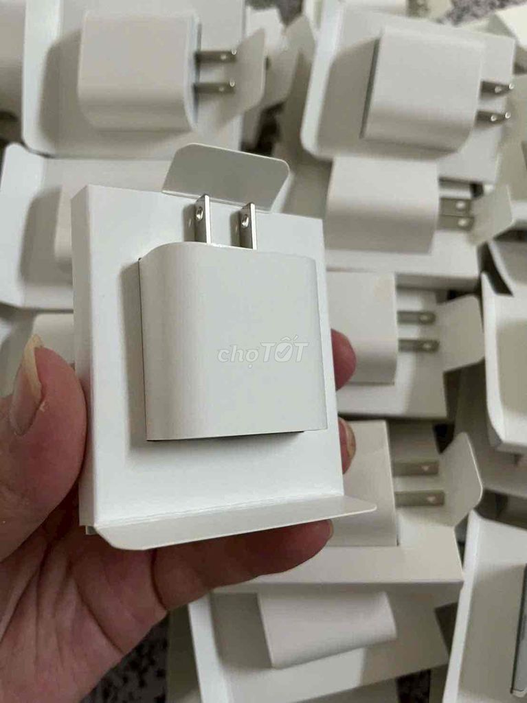 sạc nhanh 20w zin store. Mua bán Phụ kiện (Màn hình, Chuột...) tại Quận 3 Tp Hồ Chí Minh được đăng bởi Minimax 373 hình 1