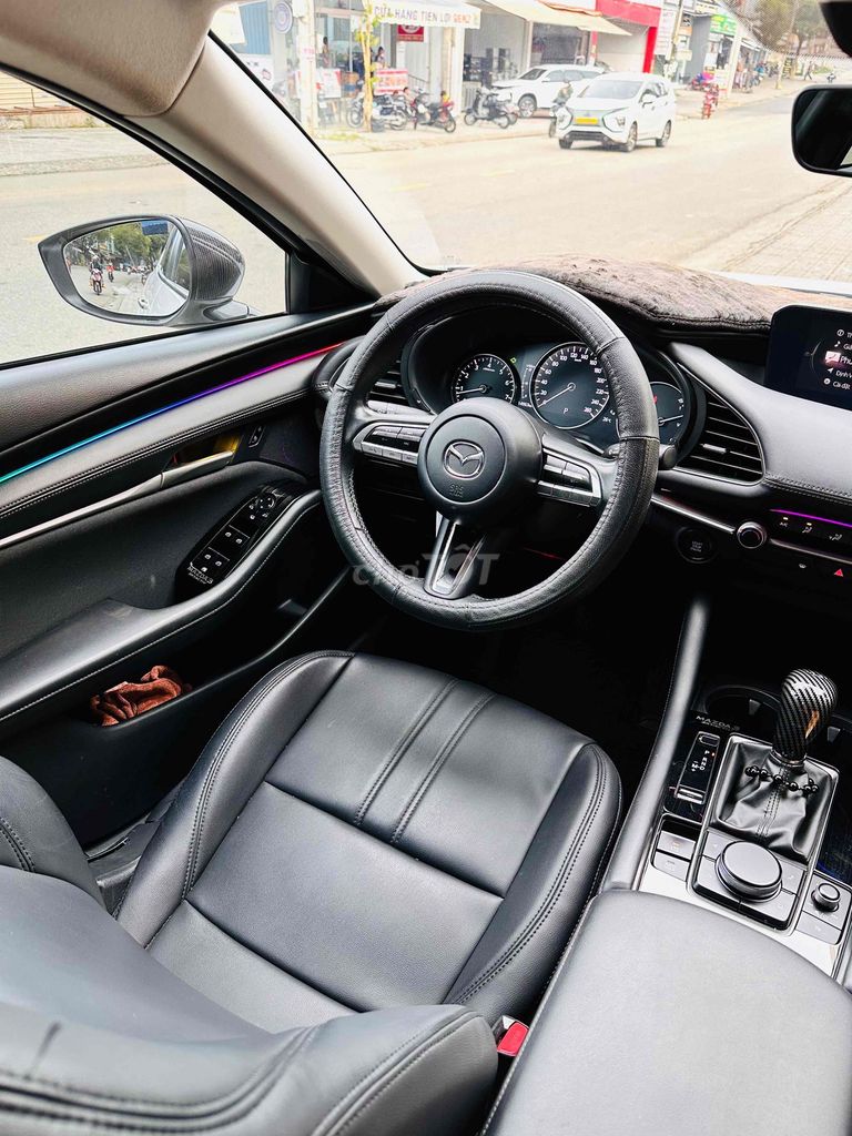 Mazda 3 2023 1.5L Deluxe - 15000 km. Mua bán Ô tô tại Thành phố Bảo Lộc Lâm Đồng được đăng bởi nguyễn trường sơn hình 5