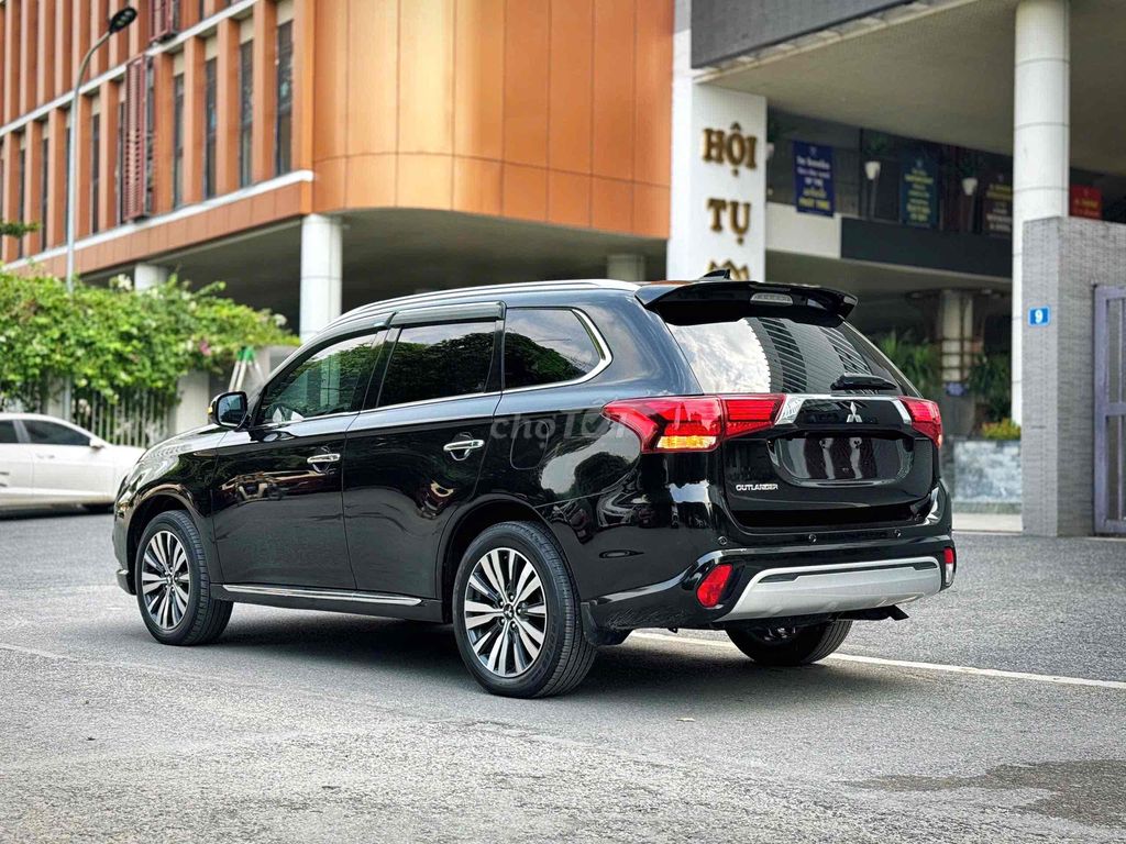 Mitsubishi Outlander 2022 2.0 CVT - 50000 km. Mua bán Ô tô tại Quận Cầu Giấy Hà Nội được đăng bởi Thái Hoàng Long Auto hình 6