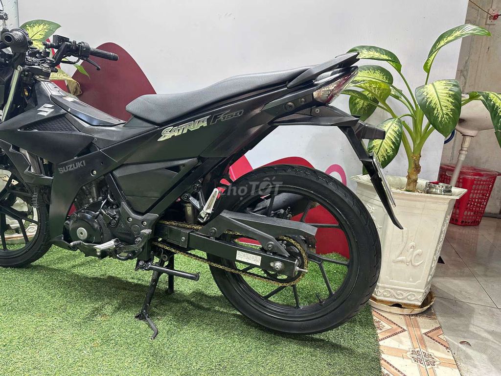Suzuki Satria Đen Côn tay. Mua bán Xe máy tại Thị xã Phú Mỹ Bà Rịa - Vũng Tàu được đăng bởi Lê  Thanh Hải  hình 6