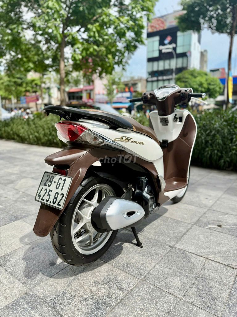 Shmode cuối 2014 trắng khoá tìm xe. Mua bán Xe máy tại Quận Hoàng Mai Hà Nội được đăng bởi Trường Giang Phạm hình 6