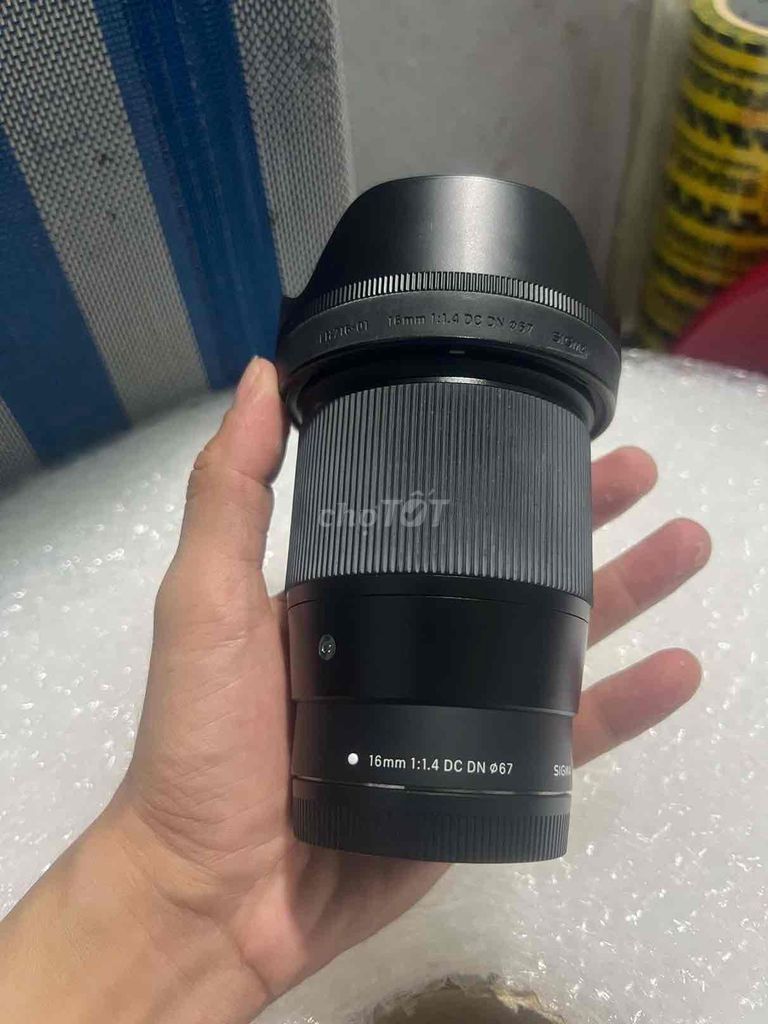 Lens for canon M (sigma 16 f1.4 Art) 99%