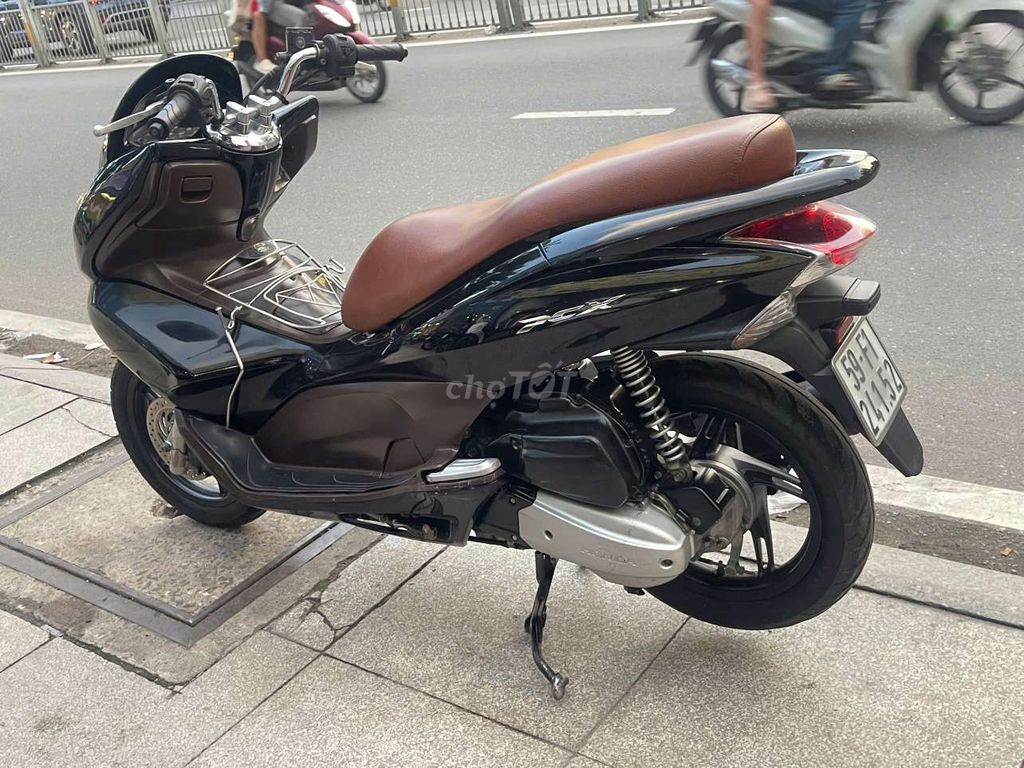 Honda PCX 125 2012 mới 90% Bstp chính chủ. Mua bán Xe máy tại Quận Tân Phú Tp Hồ Chí Minh được đăng bởi Tuanduy hình 3