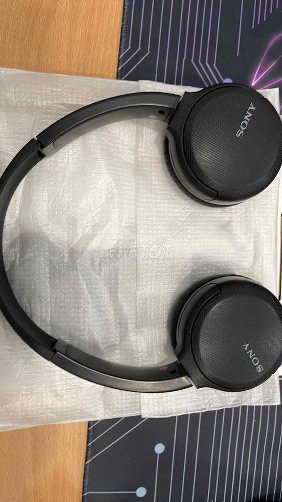 Tai nghe chụp tai Sony Đen. Mua bán Tivi, Âm thanh tại Quận Tân Bình Tp Hồ Chí Minh được đăng bởi Quân hình 1