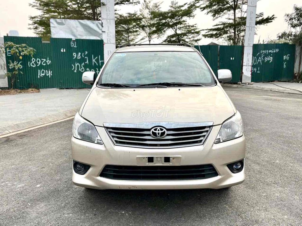 Toyota Innova 2013 E - 150000 km