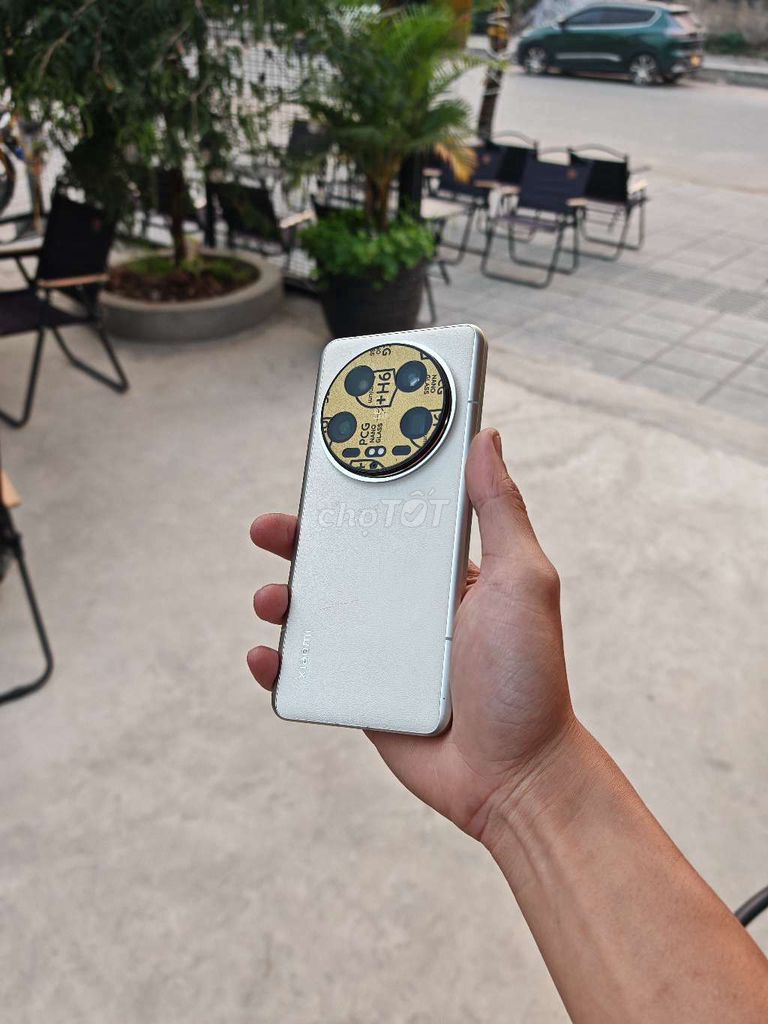 Xiaomi 14 Ultra 256GB Trắng. Mua bán Điện thoại tại Quận Ba Đình Hà Nội được đăng bởi Nguyễn Thanh Sơn hình 1