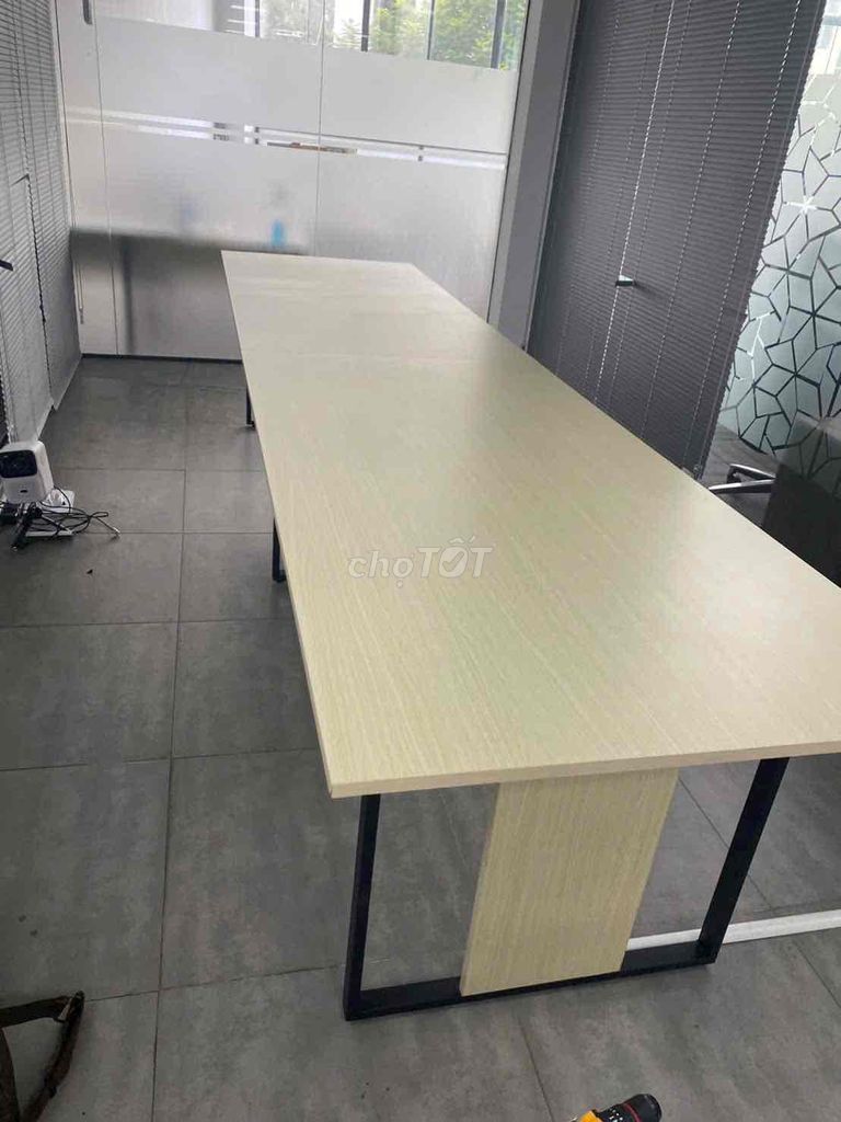 Bàn họp Gỗ Kim loại Hiện đại Văn phòng. Mua bán Đồ dùng văn phòng tại Quận Bình Tân Tp Hồ Chí Minh được đăng bởi Treui Nhật hình 1