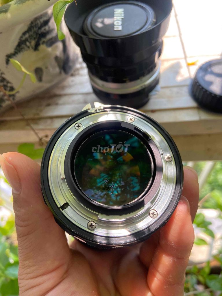 Ống kính Nikon 24F2.8 Nikkor N-C Đen. Mua bán Máy ảnh, Máy quay tại Quận Sơn Trà Đà Nẵng được đăng bởi Nguyễn Kiên hình 1