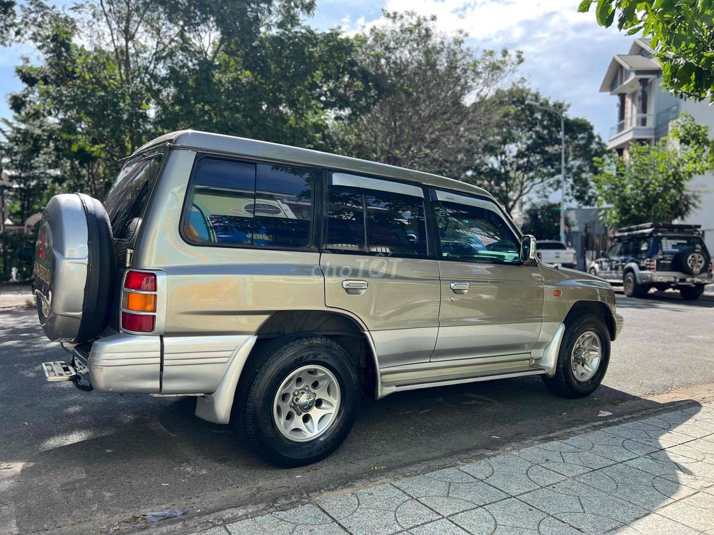 Mitsubishi Pajero 20*** km. Mua bán Ô tô tại Thành phố Thủ Đức Tp Hồ Chí Minh được đăng bởi Nghia Pham hình 1