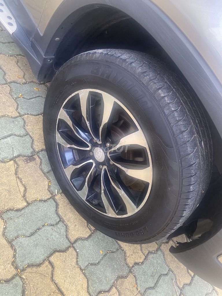 Bán xe kia sorento 2.4 GATH bản new 2013 hót. Mua bán Ô tô tại Quận Hoàng Mai Hà Nội được đăng bởi Tên chưa cung cấp hình 7