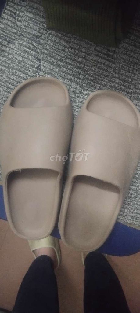 Dép Unisex Nâu cà phê size 41. Mua bán Giày dép tại Quận Thanh Xuân Hà Nội được đăng bởi Đức hình 1