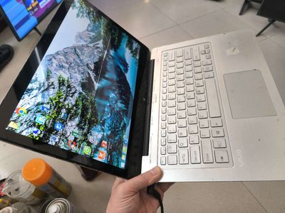 Sony Vaio Core i5 gen 4 - cảm ứng. Mua bán Laptop tại Quận Hai Bà Trưng Hà Nội được đăng bởi Mr Đinh