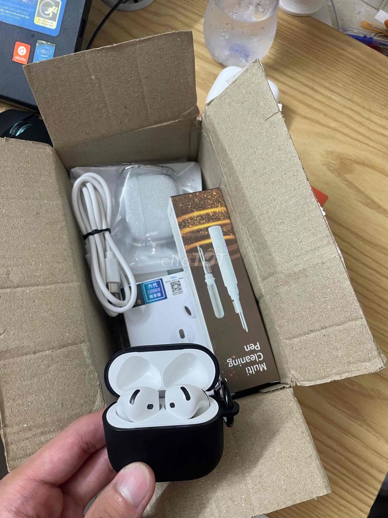 Tai nghe Airpods 4 1563E UF Trắng. Mua bán Tivi, Âm thanh tại Quận Đống Đa Hà Nội được đăng bởi Hưng Lê hình 1