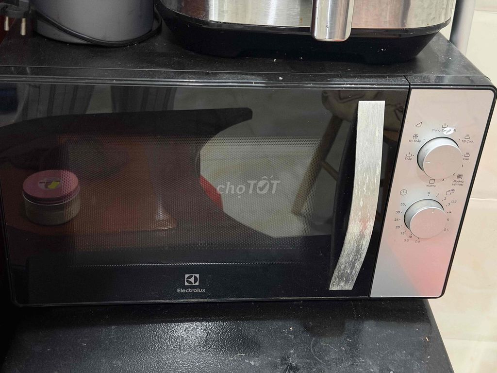 Lò vi sóng Electrolux Đen Bể mâm. Mua bán Bếp, lò, đồ điện nhà bếp tại Huyện Nhà Bè Tp Hồ Chí Minh được đăng bởi Như hình 1