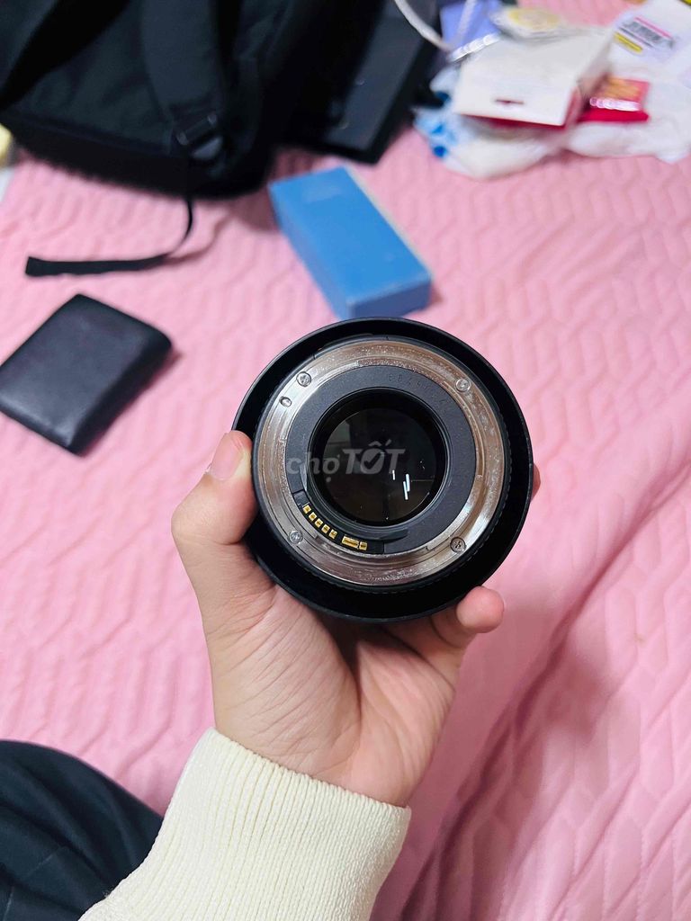 Ống kính Canon EF 85mm f/1.8 USM Đen Mới. Mua bán Máy ảnh, Máy quay tại Quận Hải Châu Đà Nẵng được đăng bởi Hùng Lê hình 1